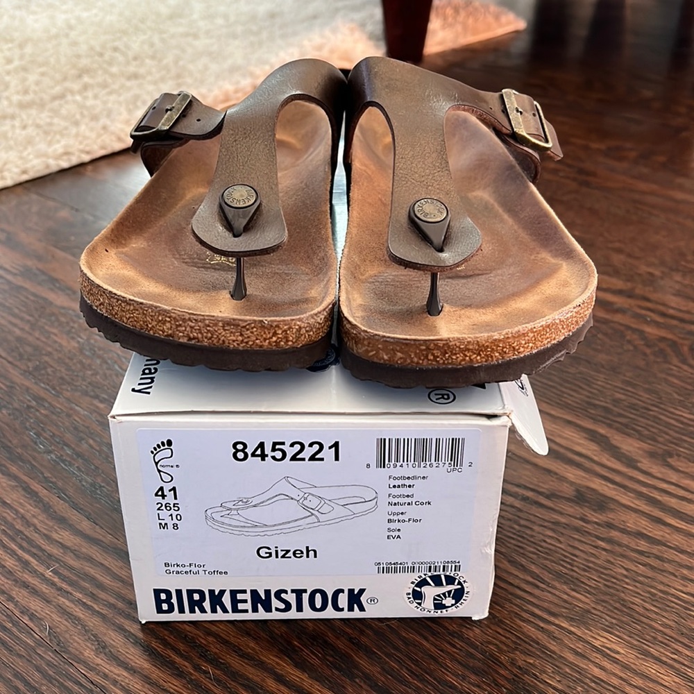 Birkenstock Gizeh Sandal-bronze color